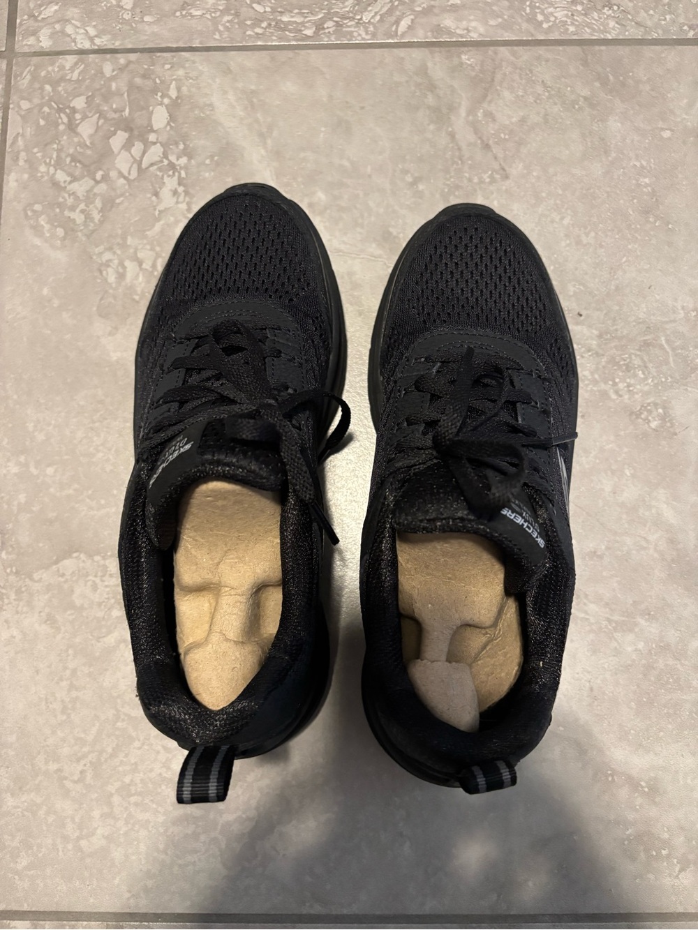 Skechers Dlux Walker Black Memory Foam Shoes 7